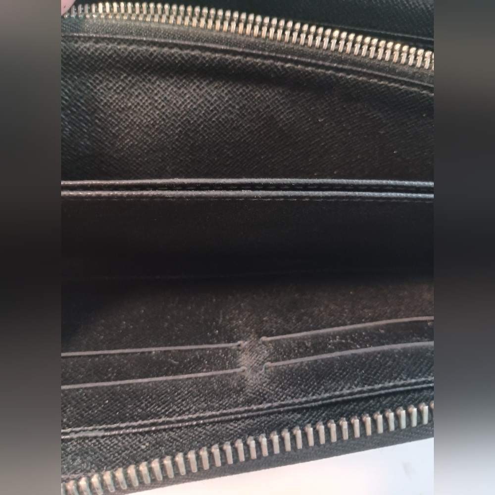 Authentic Louis Vuitton Epi Zippy Wallet  Long Wallet Noir Leather - Picture 10 of 16